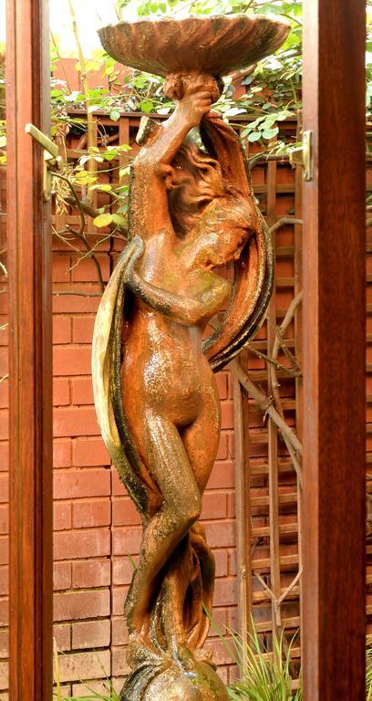 The Woodpecker Inn Pretoria-Noord Exterior foto